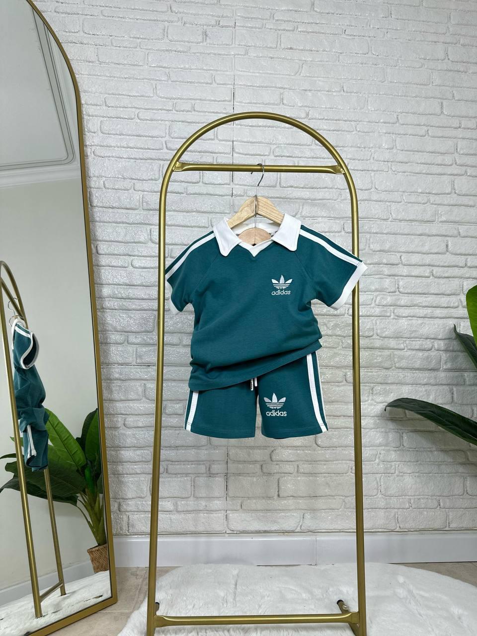 Yakalı Adidas takım 