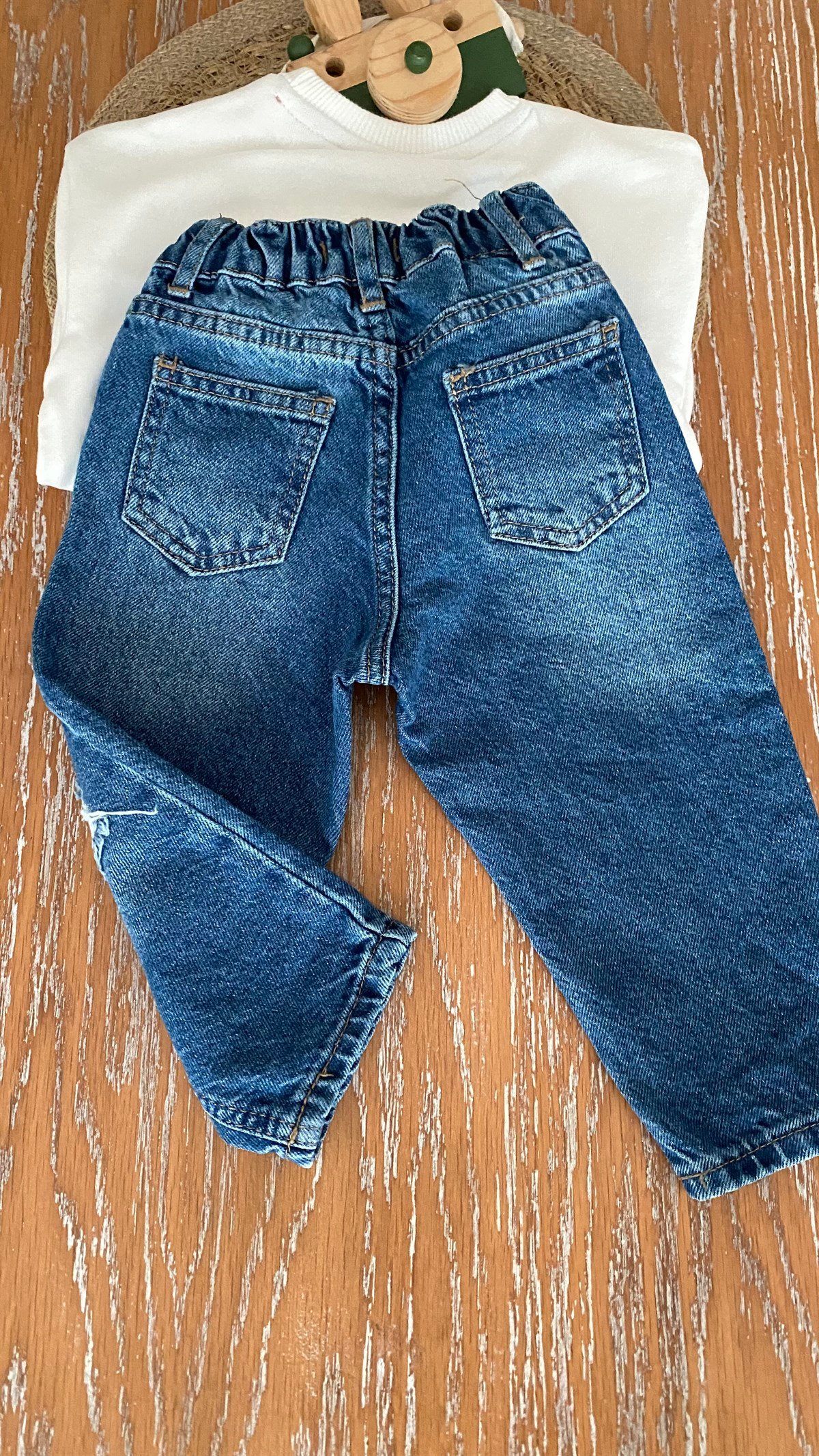 Yeni yamalı jean 