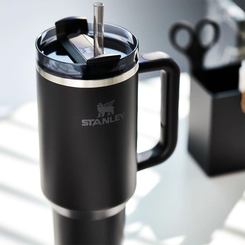 Stanley Quencher Pipetli Termos Bardak 1.18 Lt - Black Tonal