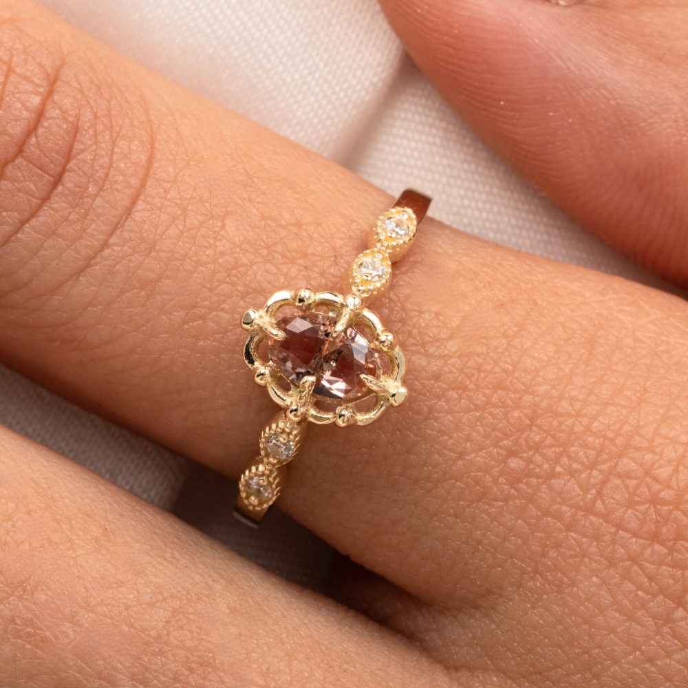 FasekGoldGÜMÜŞ0.60 Karat Zultanit Taşlı Gelin Başı Modern Tasarım Tek Taş 925 Ayar Evlilik Teklifi Gümüş Yüzük