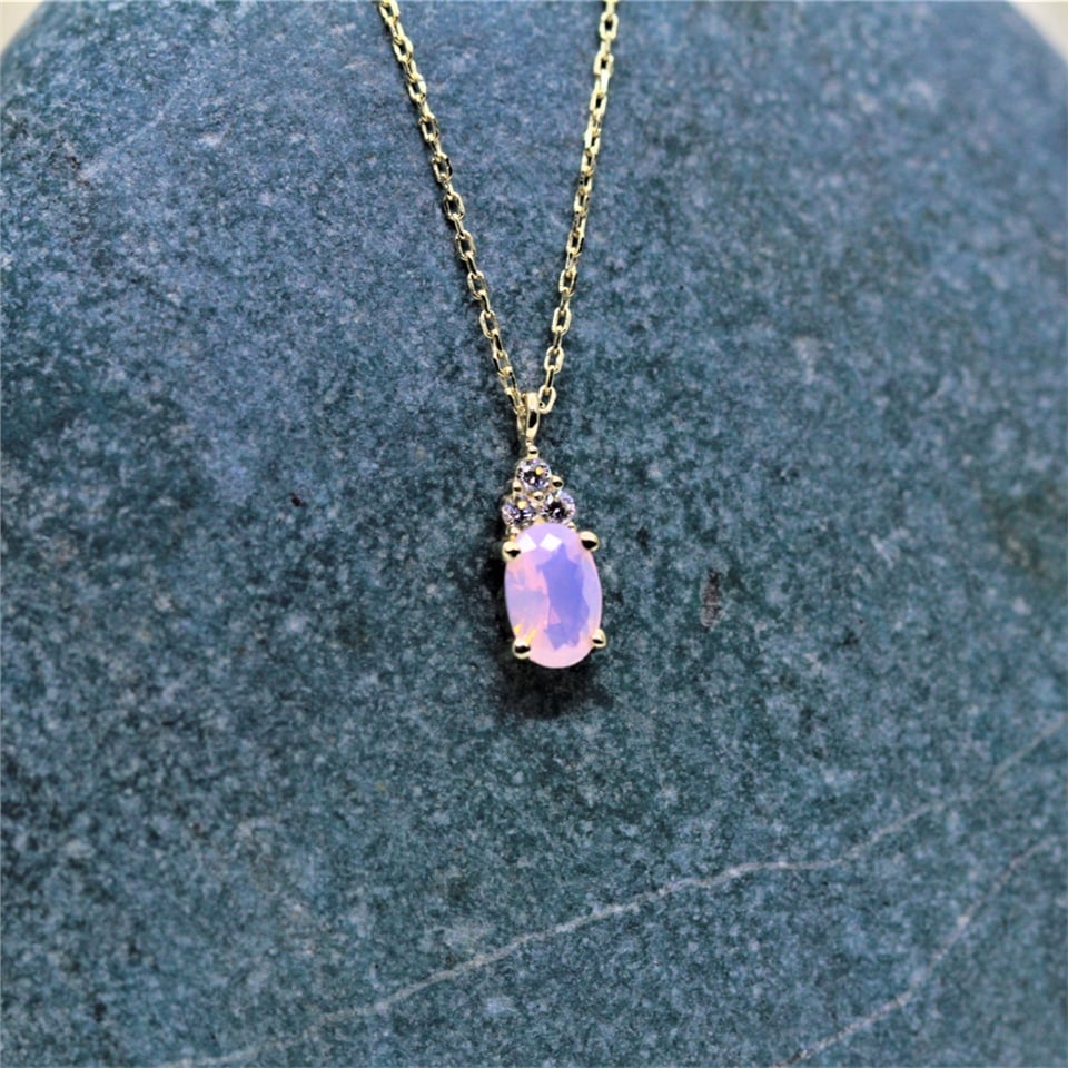 Huma GoldKOLYELER0,60 CT Pembe Quarz 0,10 CT Pırlanta(Sıgnty) Taşlı Modern Tasarım Altın Kolye-14 Ayar Hediye Altın Kolye