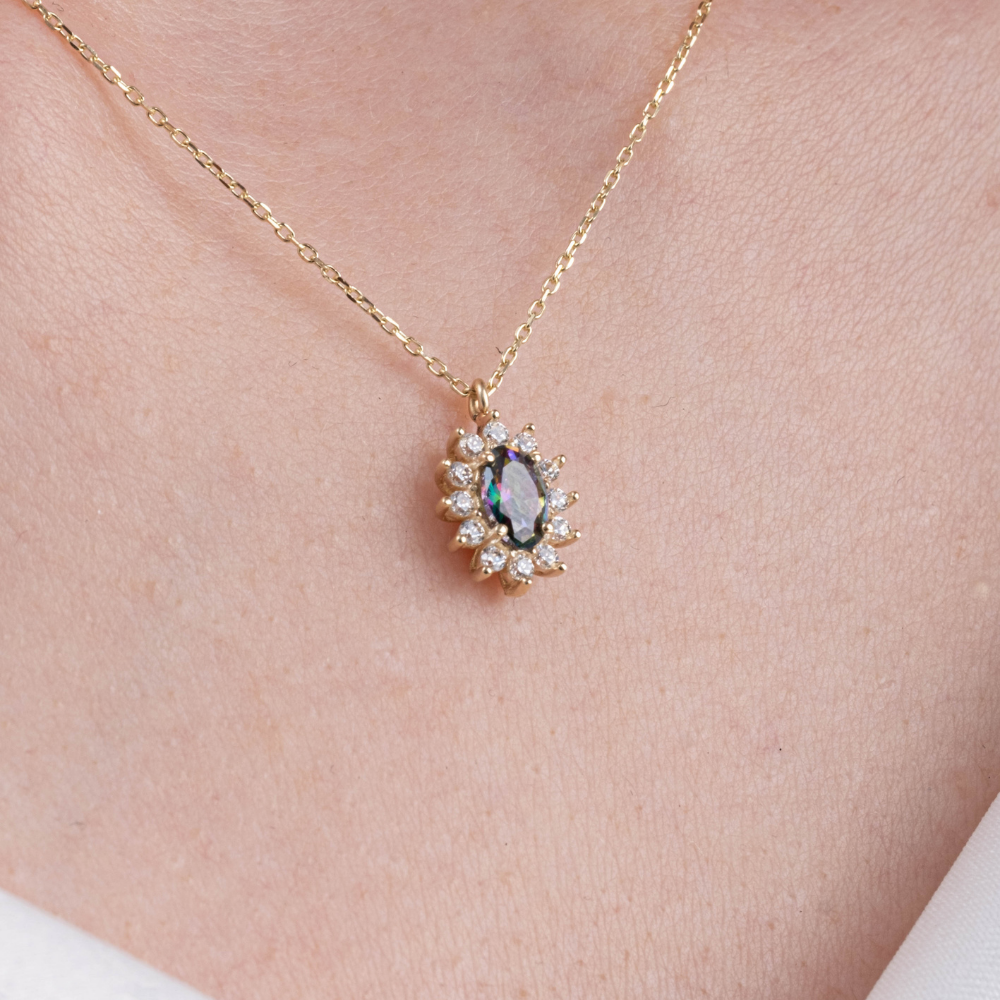 Huma GoldKOLYELER0,95 CT Aleksandrıt 0,25 CT Pırlanta (Signity) Taşlı Anturajlı Vintage 14 Ayar Altın Tasarım Kolye