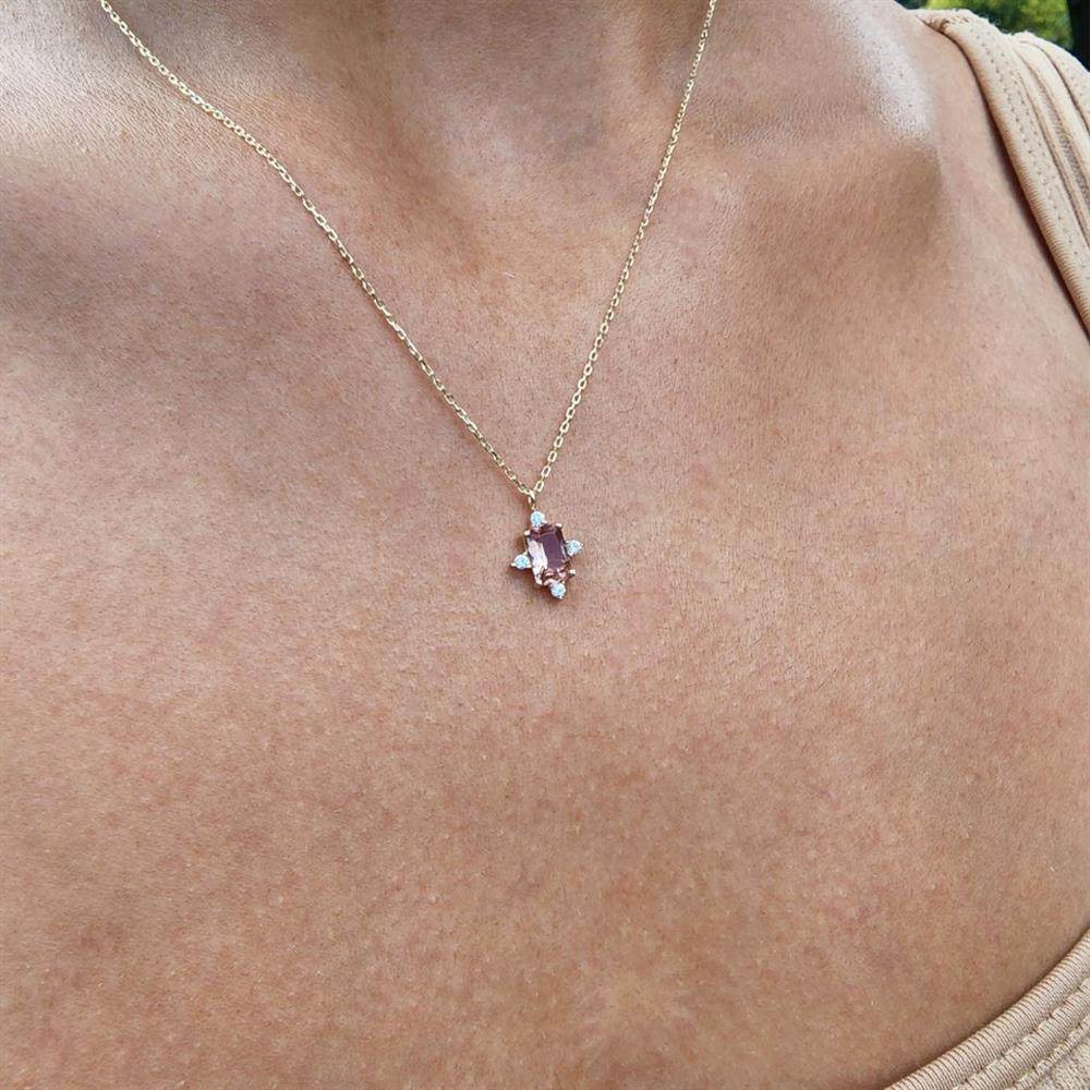 FasekGoldGÜMÜŞ1.25 CT Sultanayt 0,25 CT Pırlanta(Signty)Taşlı Dikdörtgen Tasarım Modern Tarz 925 Ayar Gümüş Kolye