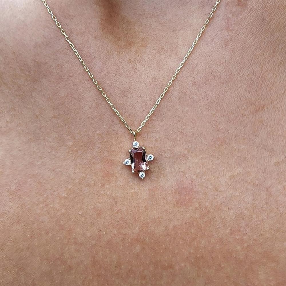 FasekGoldGÜMÜŞ1.25 CT Sultanayt 0,25 CT Pırlanta(Signty)Taşlı Dikdörtgen Tasarım Modern Tarz 925 Ayar Gümüş Kolye