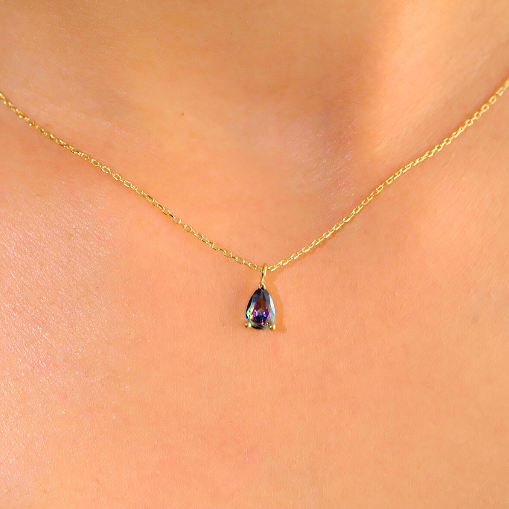 Huma GoldKOLYELER14 Ayar Altın Kolye -0.25Ct Mistik Topaz Aleksantrıt  Pırlanta Montürü  Nano Has Taşlı Altın Kolye-Hediye 14 Ayar Altın Kolye