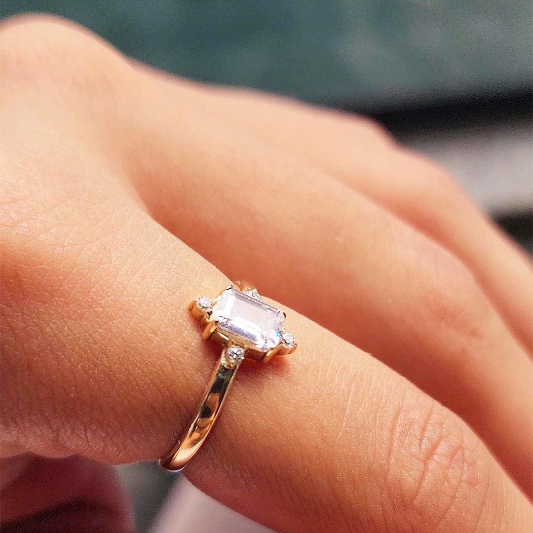 FasekGoldYÜZÜKLERAltın Yüzük - 14 Ayar Altın 0.95 Karat Radyant Kesim Swarovski Taşlı Evlilik Teklifi Yüzüğü