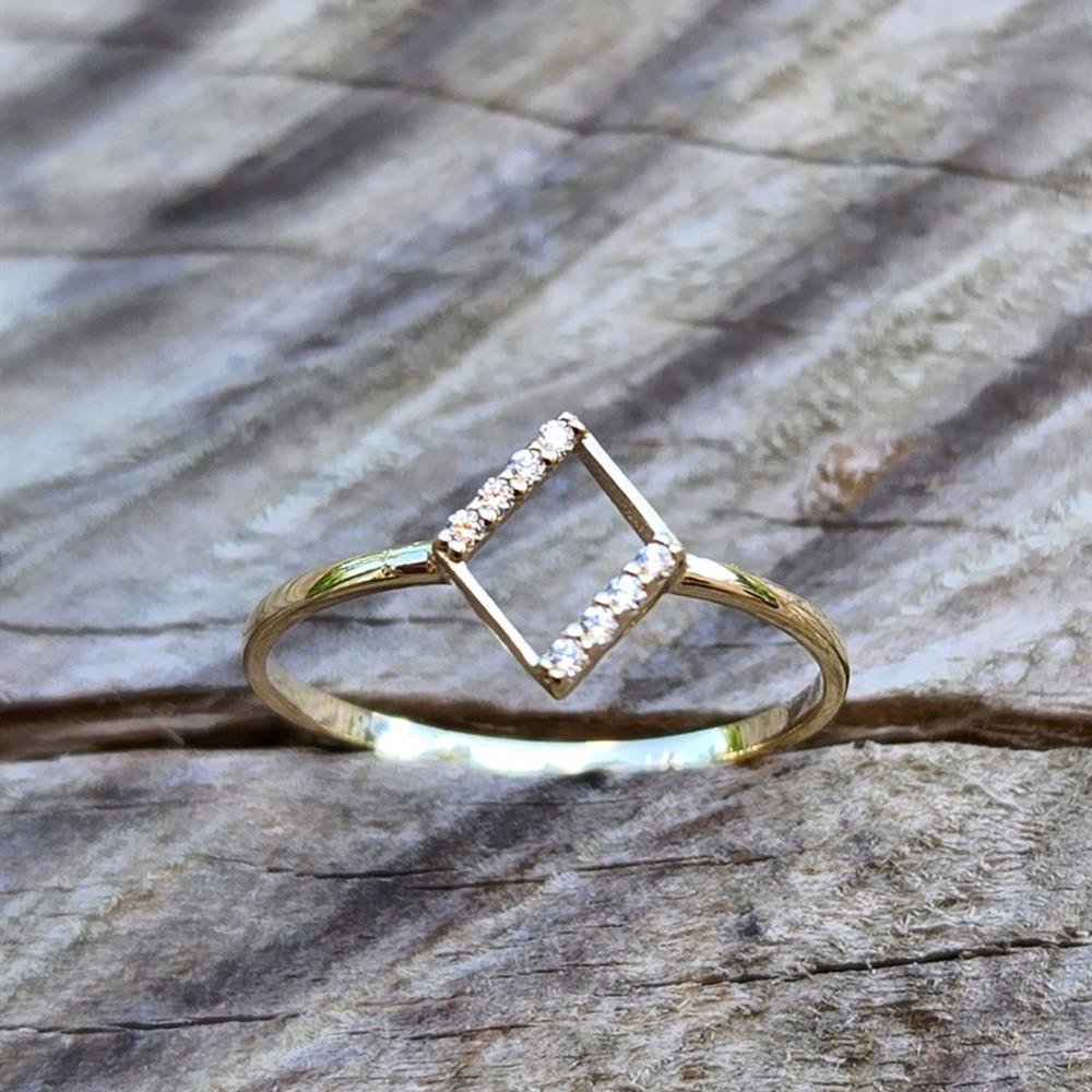 FasekGoldYÜZÜKLERAltın Yüzük - 14 Ayar Altın Fantezi Dörtgen Swarovski Taşlı Minimal Yüzük - Minimal Altın Yüzük
