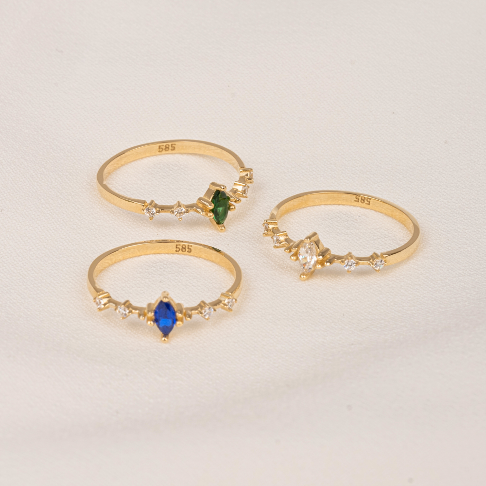 FasekGoldYÜZÜKLERAltın Yüzük - 14 Ayar Altın Fantezi Mekik Swarovski Taşlı Minimal Altın Yüzük - Eşe, Sevgiliye Yüzük