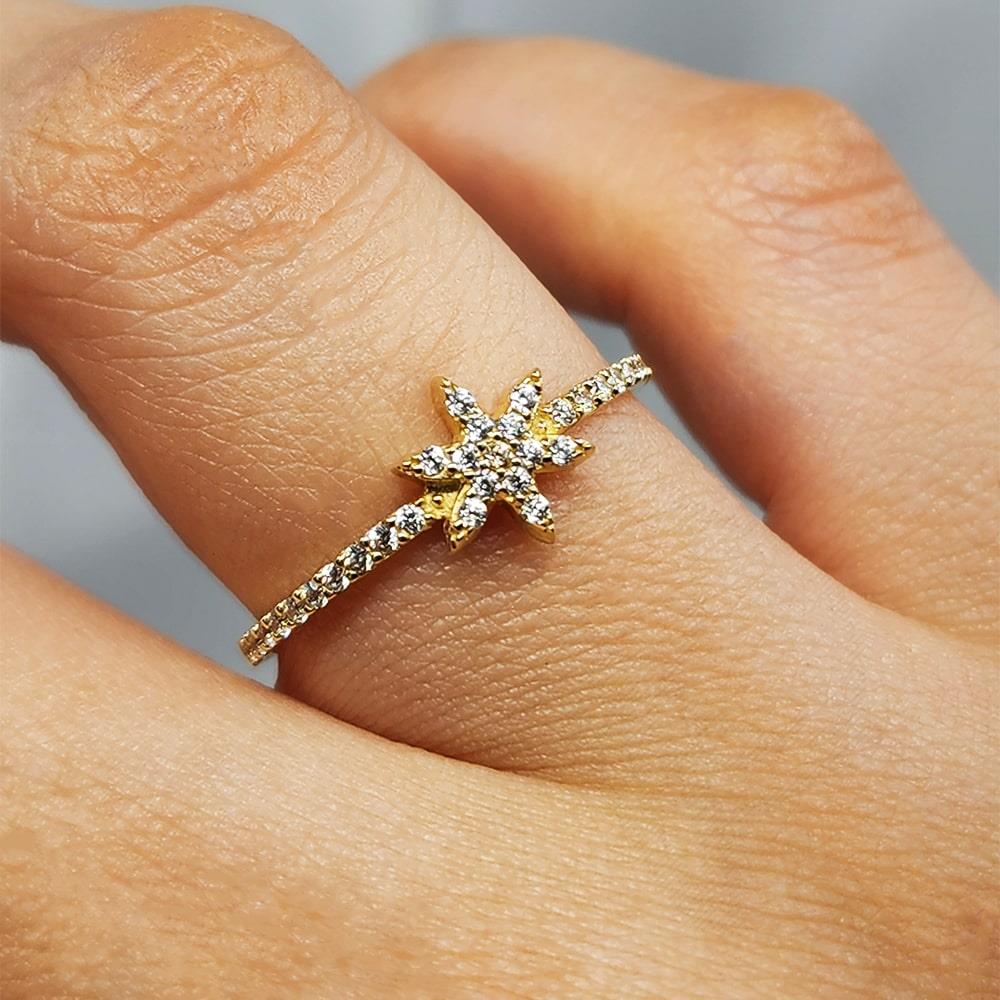 FasekGoldYÜZÜKLERAltın Yüzük - 14 Ayar Altın Minimal Yıldız Swarovski Taşlı Fantezi Yüzük - Yıldız Altın Yüzük