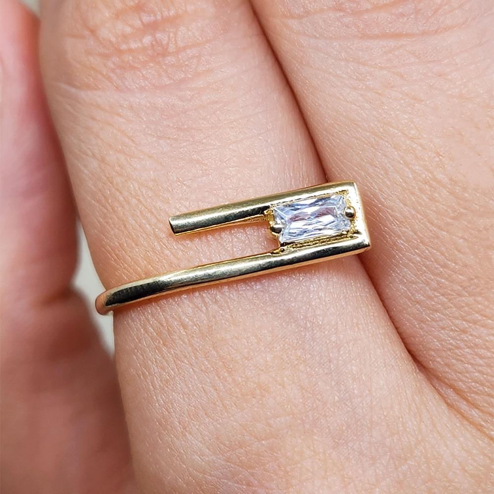 FasekGoldYÜZÜKLERBaget Altın Yüzük - 14 Ayar Altın Baget Swarovski Taşlı Kadın Yüzük - Tektaş Baget Altın Yüzük