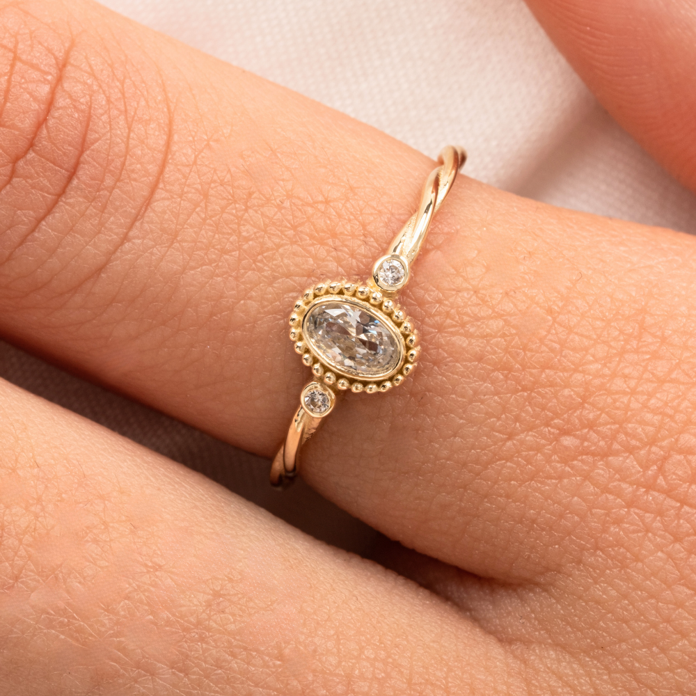 FasekGoldGÜMÜŞGümüş Yüzük - 0.50 Karat Swarovski Taşlı Modern Tasarım 925 Ayar Gümüş Evlilik Teklifi Yüzüğü