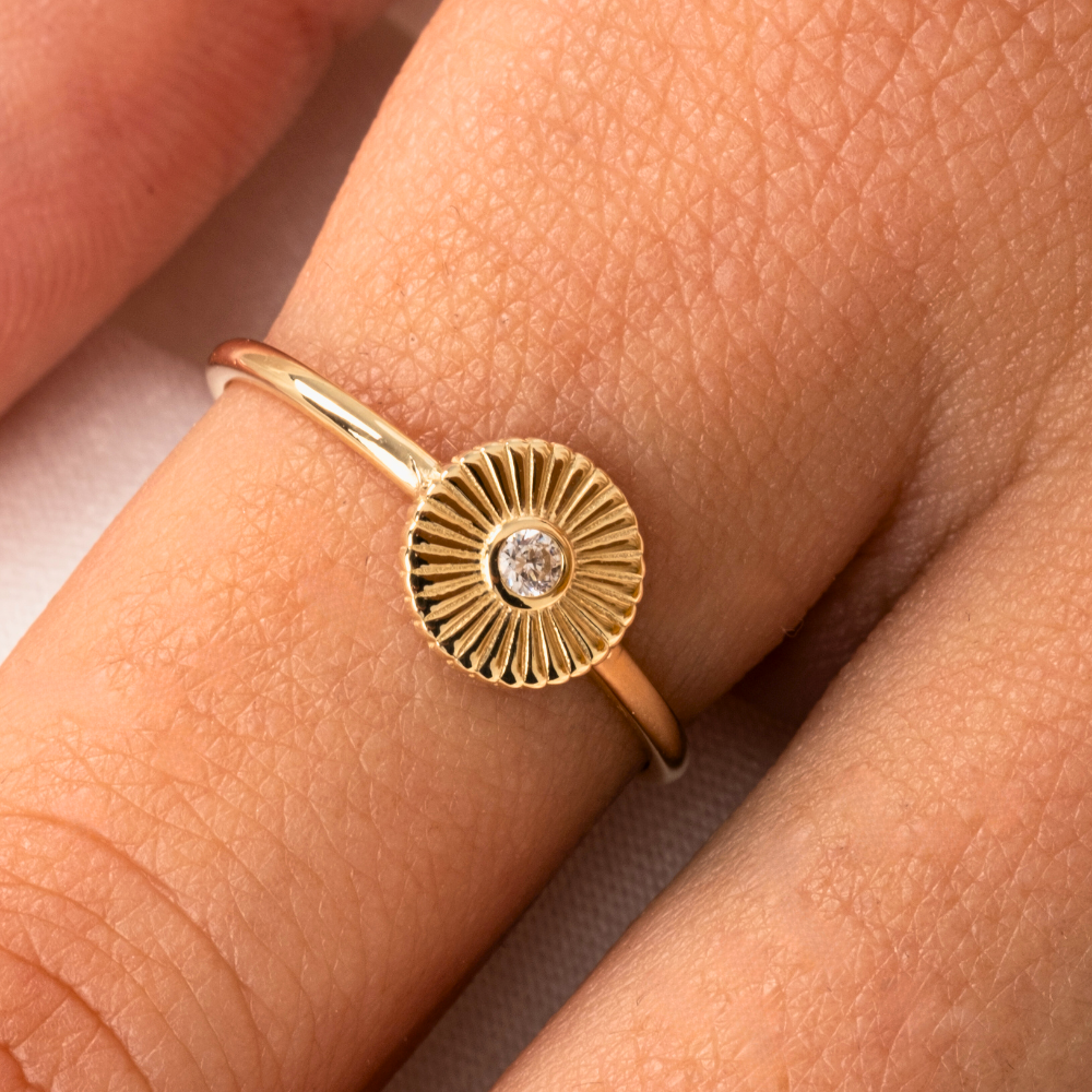 FasekGoldGÜMÜŞGüneş Işıltı Yüzük 0.10 Karat Signity Swarovski Taşlı Pırlanta Montörü 925 Ayar Gümüş Yüzük