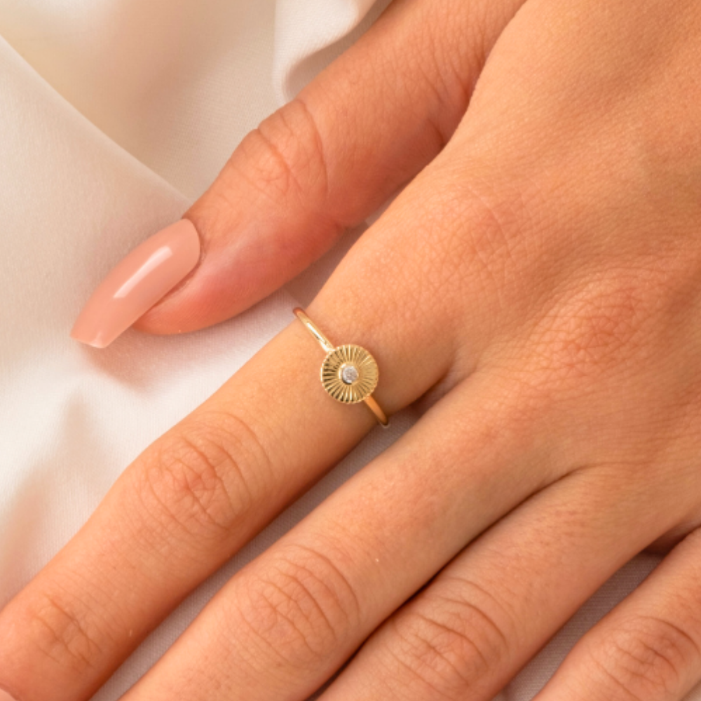 FasekGoldGÜMÜŞGüneş Işıltı Yüzük 0.10 Karat Signity Swarovski Taşlı Pırlanta Montörü 925 Ayar Gümüş Yüzük