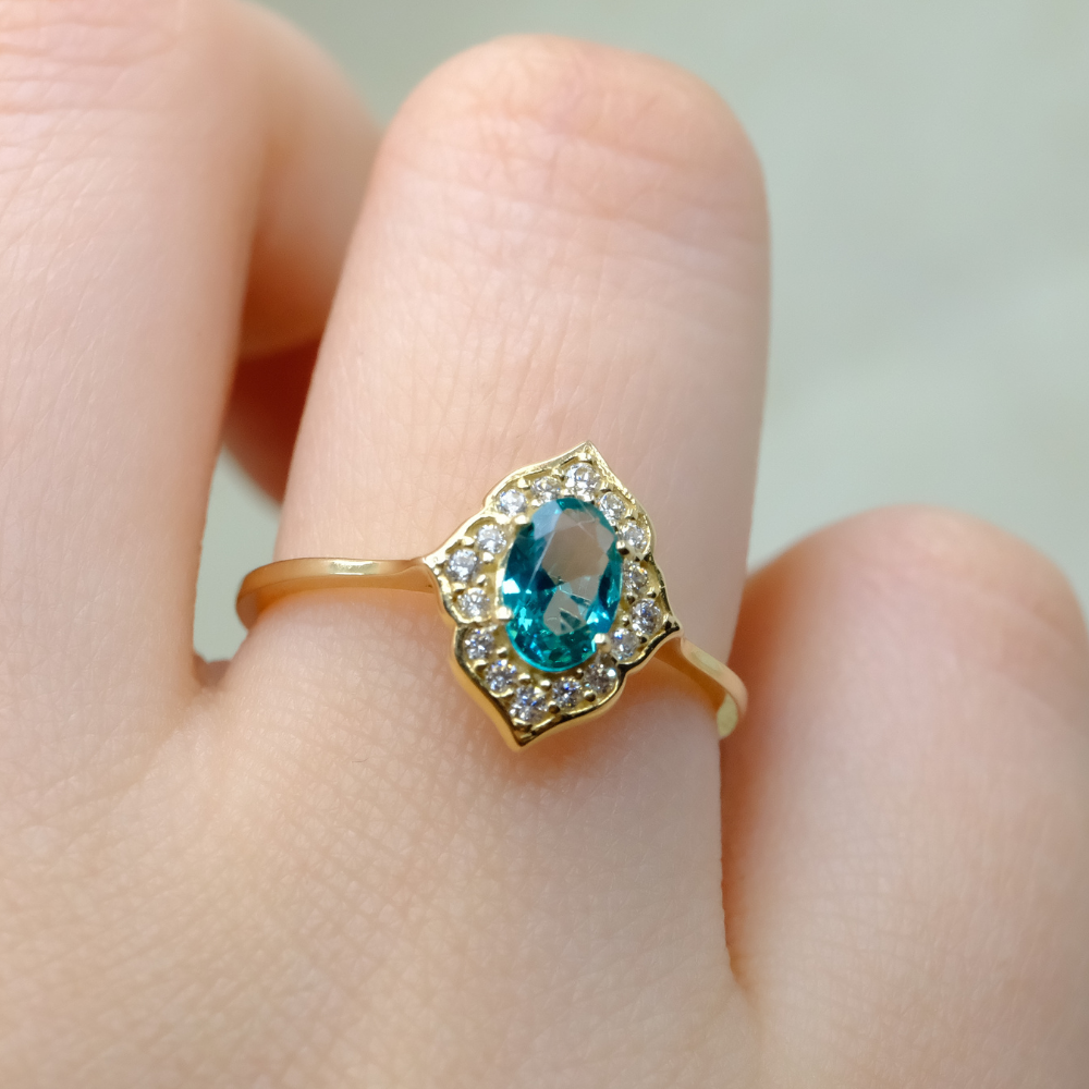 FasekGoldGÜMÜŞMavi Topaz Oval Kesim Yan Zirkon Taşlı Modern Tasarım 925 Ayar Gümüş Yüzük Tektaş Günlük-Hediyelik