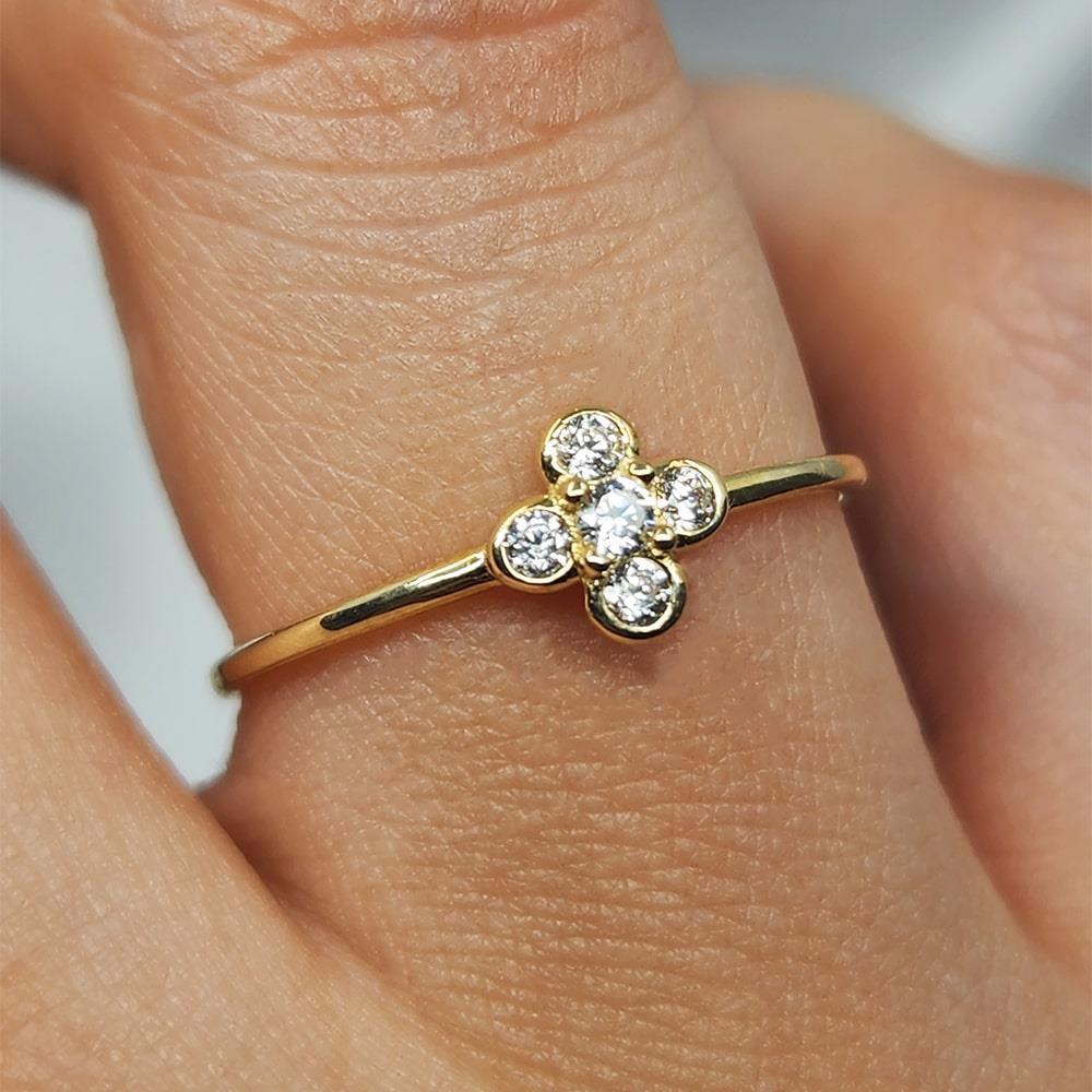 FasekGoldYÜZÜKLERMinimal Altın Yüzük - 14 Ayar Altın Minimal Papatya Swarovski Taşlı Yüzük - Papatya Altın Yüzük
