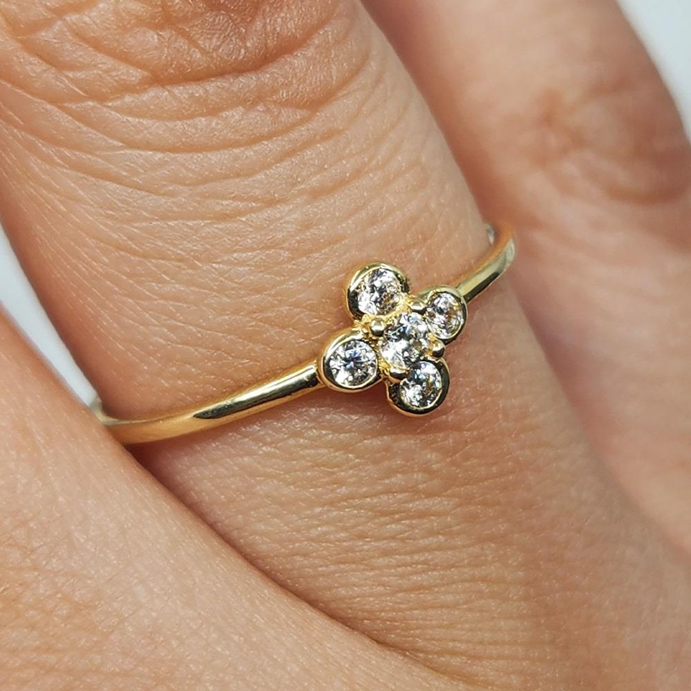 FasekGoldYÜZÜKLERMinimal Altın Yüzük - 14 Ayar Altın Minimal Papatya Swarovski Taşlı Yüzük - Papatya Altın Yüzük