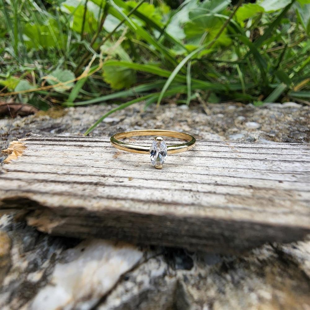 FasekGoldYÜZÜKLERMinimal Altın Yüzük - 14 Ayar Altın Oval 0.50 Karat Swarovski Taşlı Minimal Tektaş Kadın Yüzük