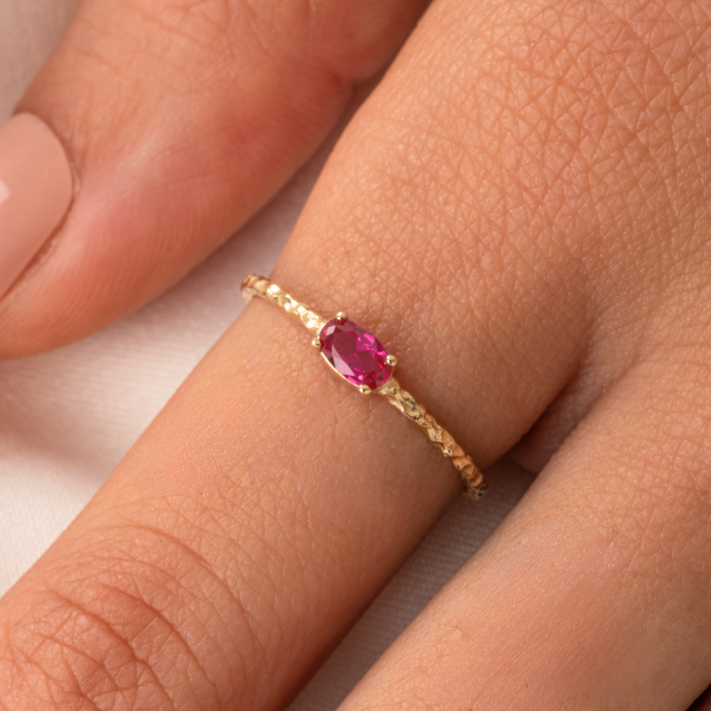 FasekGoldYÜZÜKLERMinimal Altın Yüzük - 14 Ayar Altın Ruby Taşlı Eskitme Minimal Tektaş Evlilik Teklifi Yüzüğü