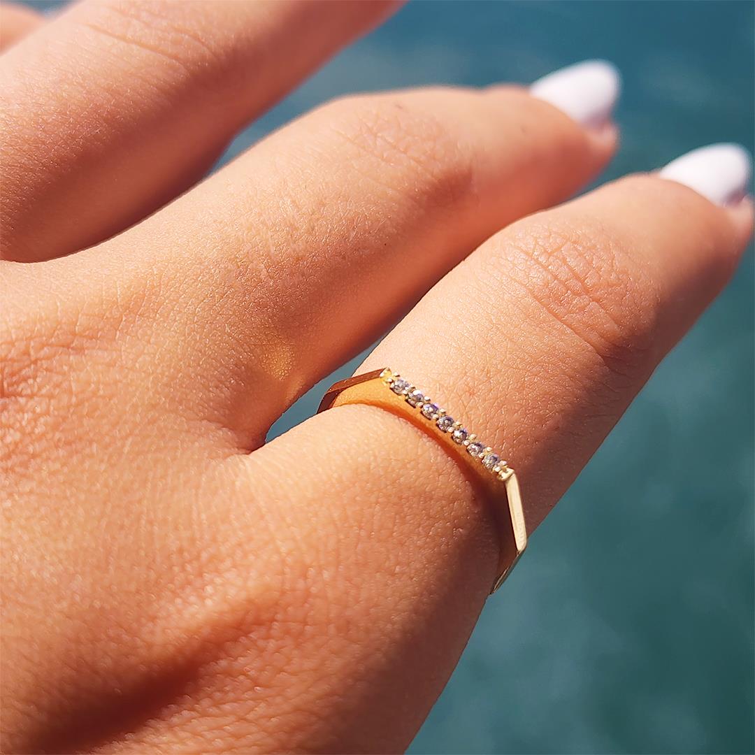 FasekGoldYÜZÜKLERMinimal Altın Yüzük - 14 Ayar Altın Sıra Swarovski Taşlı Yüzük - Anneler Günü Hediyesi Yüzük