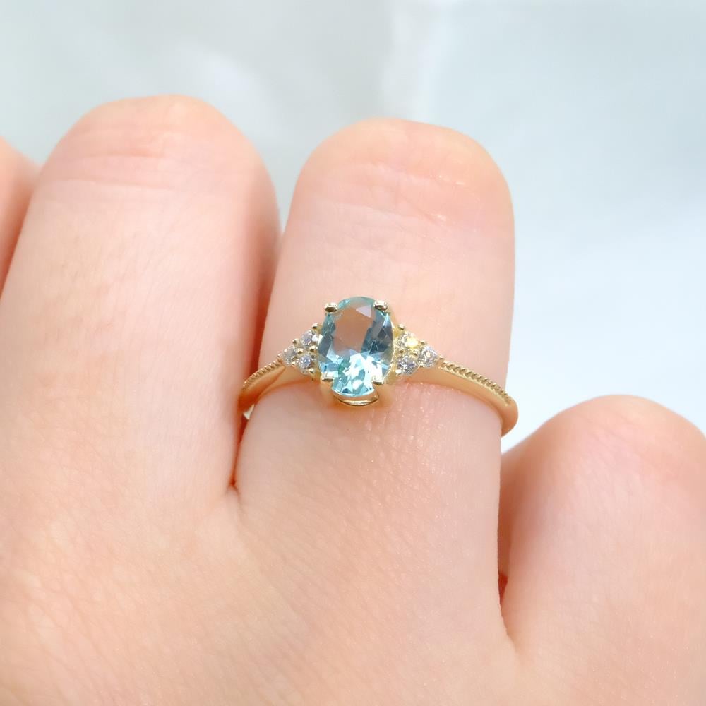 FasekGoldGÜMÜŞOval Kesim Blue Topaz Yan Zirkon Taşlı Modern Tasarım 925 Ayar Gümüş Kadın Yüzük Günlük-Hediyelik