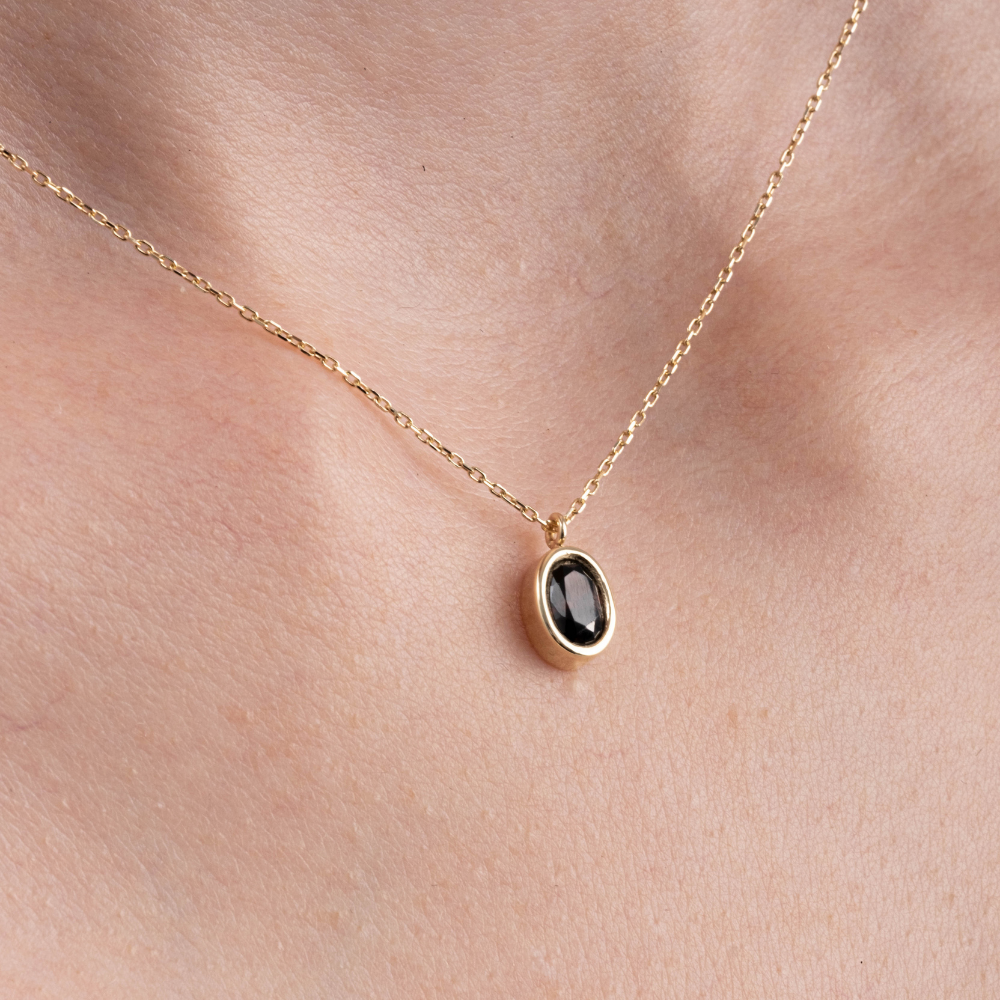FasekGoldKOLYELERSmoky Taşlı Oval Çerçeveli Sade Minimal Tasarım Tarz 14 Ayar Altın Kolye 