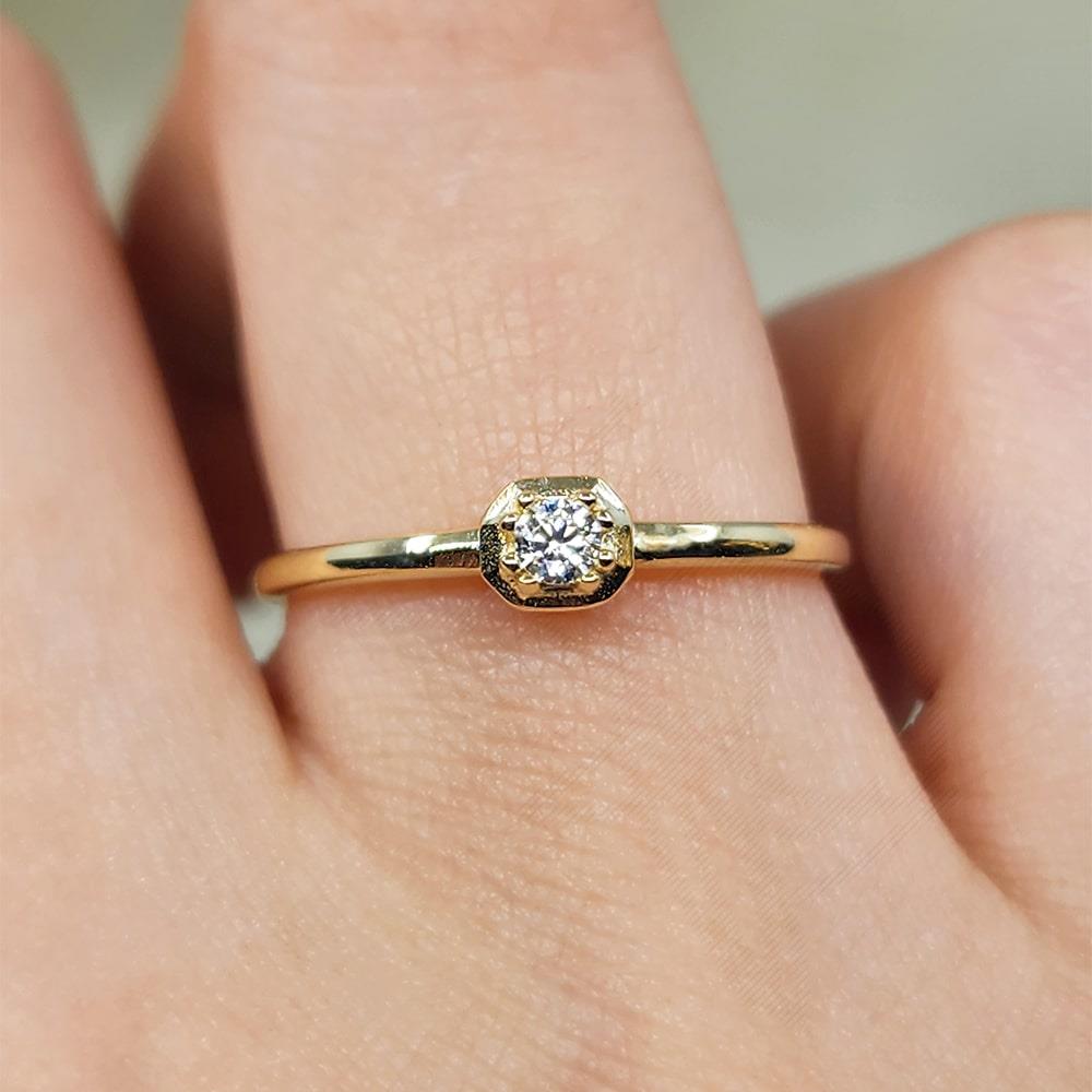 FasekGoldYÜZÜKLERTektaş Altın Yüzük - 14 Ayar Altın Swarovski Taşlı Minimal Tek Taş Yüzük - Hediyelik Tek Taş Yüzük