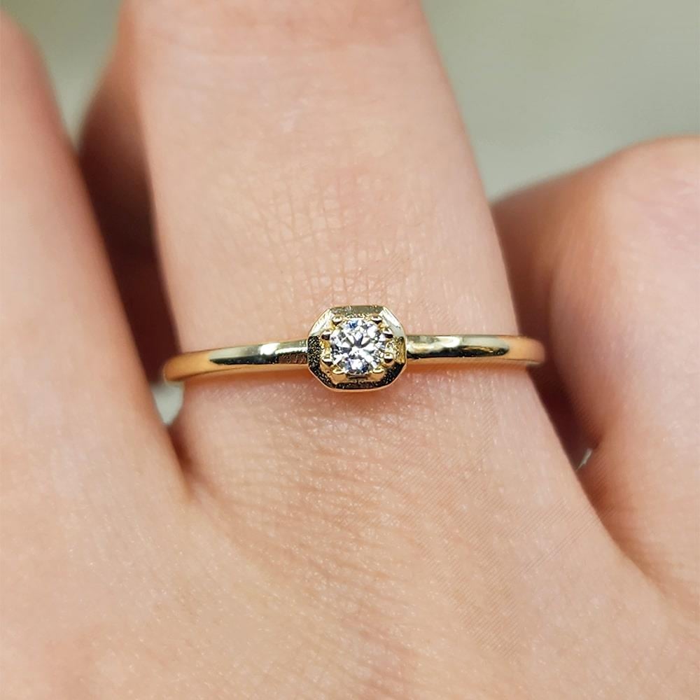 FasekGoldYÜZÜKLERTektaş Altın Yüzük - 14 Ayar Altın Swarovski Taşlı Minimal Tek Taş Yüzük - Hediyelik Tek Taş Yüzük