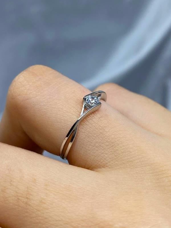 FasekGoldYÜZÜKLERTektaş Altın Yüzük - 8 Ayar Altın Sonsuzluk 0.50 Karat Swarovski Taşlı Minimal Tek Taş Yüzük