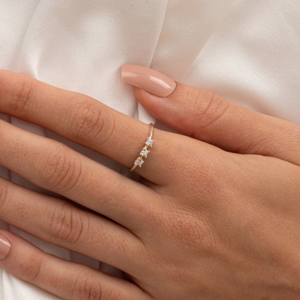 FasekGoldYÜZÜKLERTria Altın Yüzük - 14 Ayar Altın Swarovski Tria Taşlı Minimal Kadın Yüzük - Eşe, Sevgiliye Yüzük