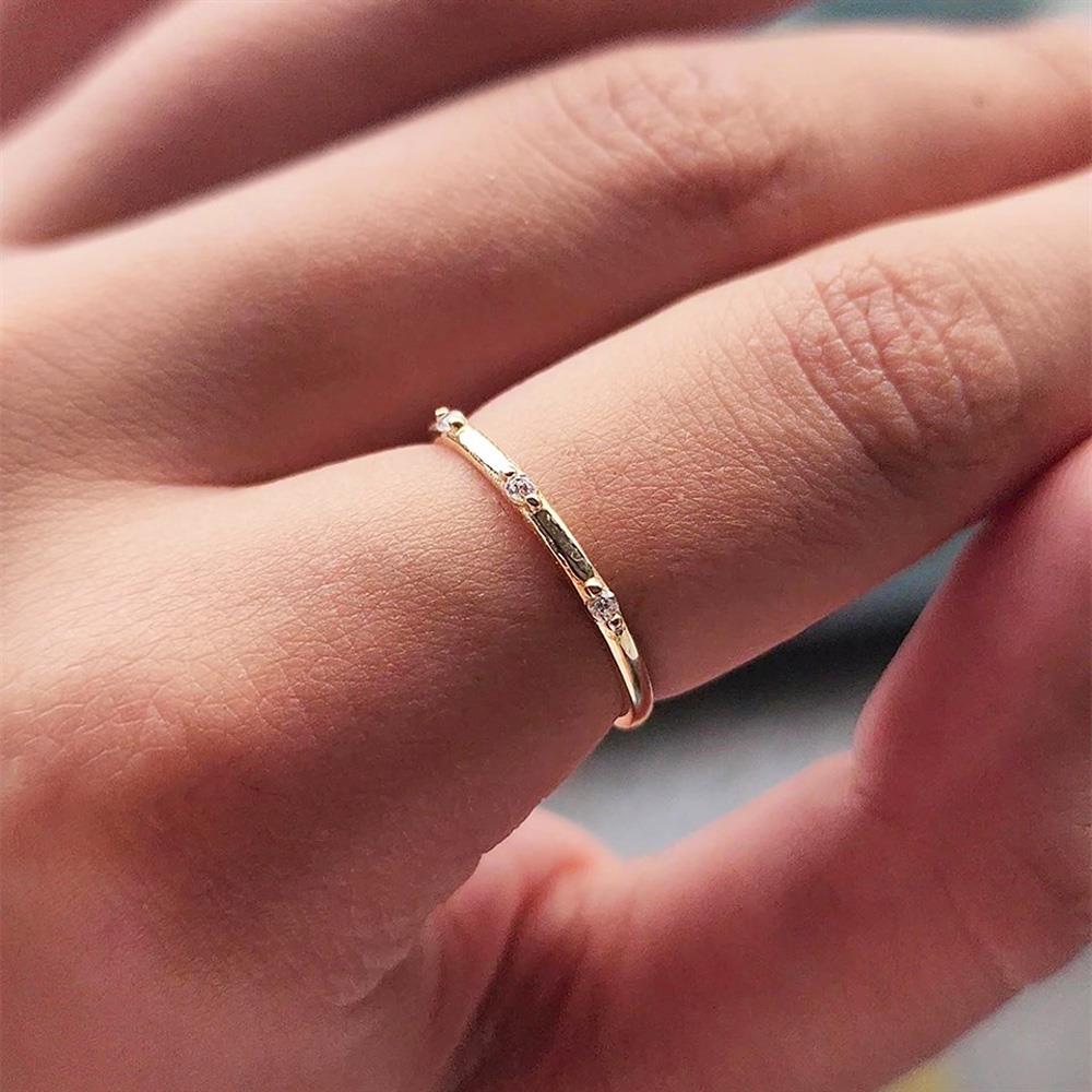FasekGoldYÜZÜKLERTria Altın Yüzük - 14 Ayar Altın Üç Taş Swarovski Taşlı Minimal Yüzük - Minimal Altın Yüzük