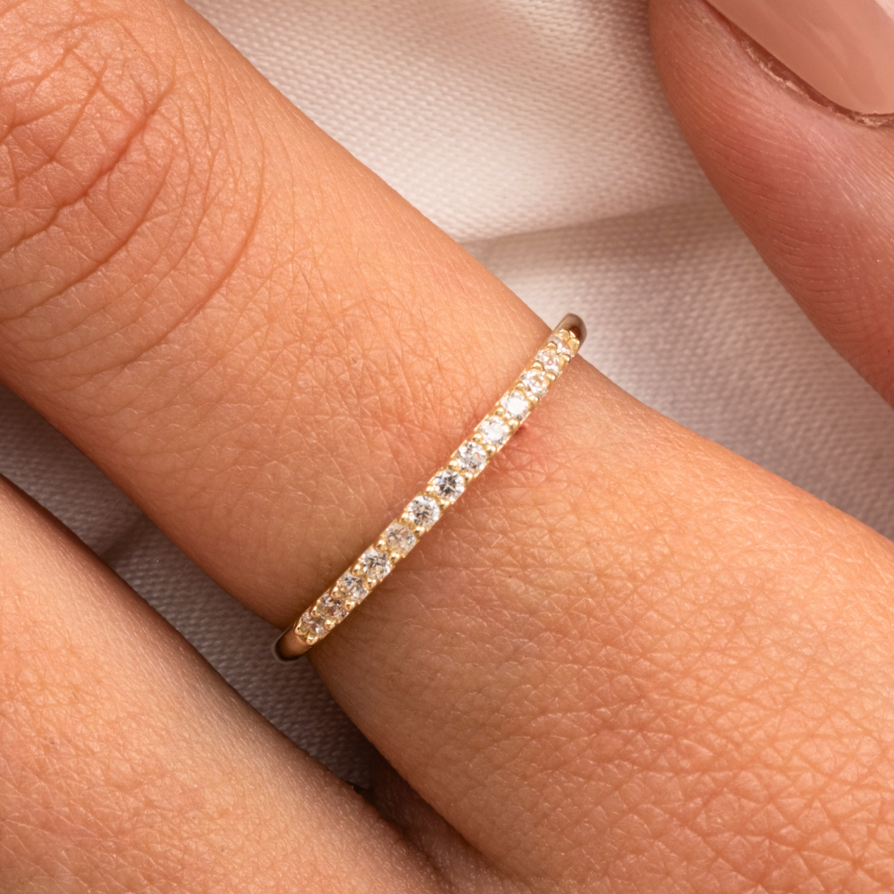 FasekGoldYÜZÜKLERYarım Tur Altın Yüzük - 14 Ayar Altın 0.25 Karat Swarovski Taşlı Yarım Tur Minimal Yüzük