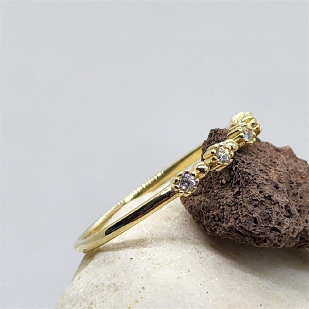 FasekGoldYÜZÜKLERYarım Tur Altın Yüzük - 14 Ayar Altın 0.45 Karat Beş Taş Swarovski Taşlı Minimal Yüzük - Altın Yüzük