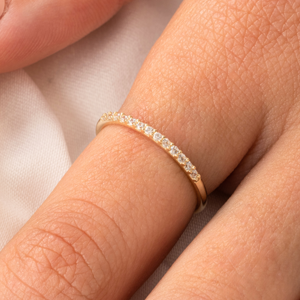 FasekGoldYÜZÜKLERYarım Tur Altın Yüzük - 14 Ayar Altın 0.25 Karat Swarovski Taşlı Yarım Tur Minimal Yüzük