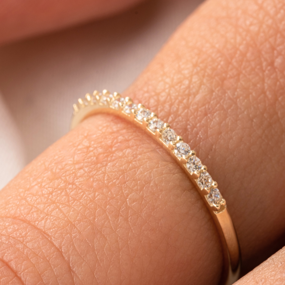 FasekGoldYÜZÜKLERYarım Tur Altın Yüzük - 14 Ayar Altın 0.25 Karat Swarovski Taşlı Yarım Tur Minimal Yüzük