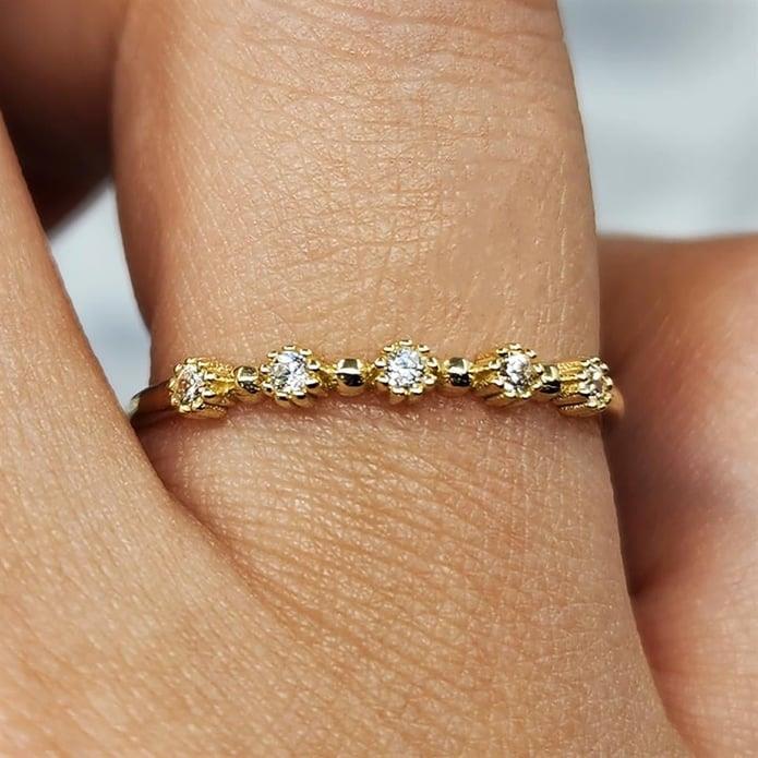 FasekGoldYÜZÜKLERYarım Tur Altın Yüzük - 14 Ayar Altın 0.45 Karat Beş Taş Swarovski Taşlı Minimal Yüzük - Altın Yüzük