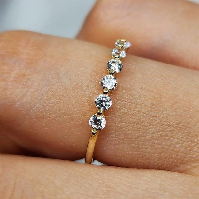 FasekGoldYÜZÜKLERYarım Tur Altın Yüzük - 14 Ayar Altın Yedi Taş Swarovski Taşlı Yarım Tur Minimal Kadın Sarı Yüzük
