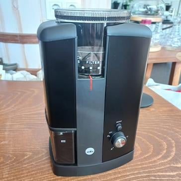 2. El Wilfa - Aroma Konik Dişli Kahve Öğütücü - CGWS-130B