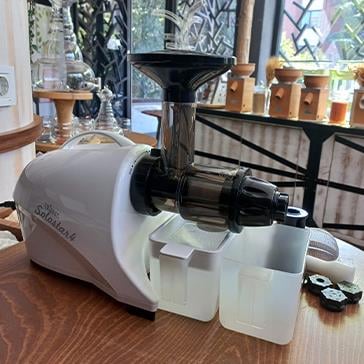 2. El Tribest - Solostar 4 Soğuk Sıkım Meyve ve Sebze Sıkacağı - SS-4200-F-Beyaz