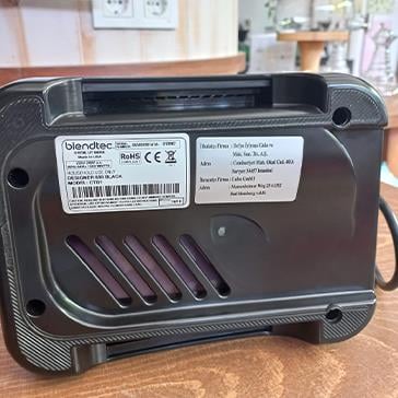 2. El Blendtec - Designer 650 Blender,3 hp,1560W,WildSide+ - D650D0501A1A-EUA1AP1