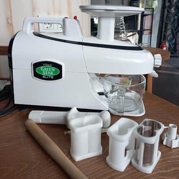 2. El Tribest - Greenstar Elite Soğuk Sıkım Meyve ve Sebze Sıkacağı - GSE-5000-F-Beyaz