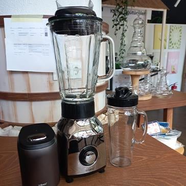 2. El Tribest - Cam Personal Vakumlu Blender,0,67 hp,500W,1250 ml,Vakumlu Hazne - PBG-5001-C