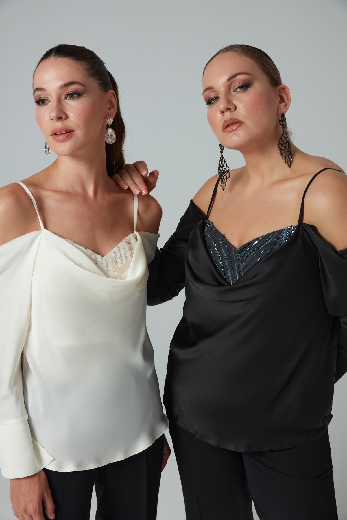 Dela Blouse Cream-Modalogy-Blouses