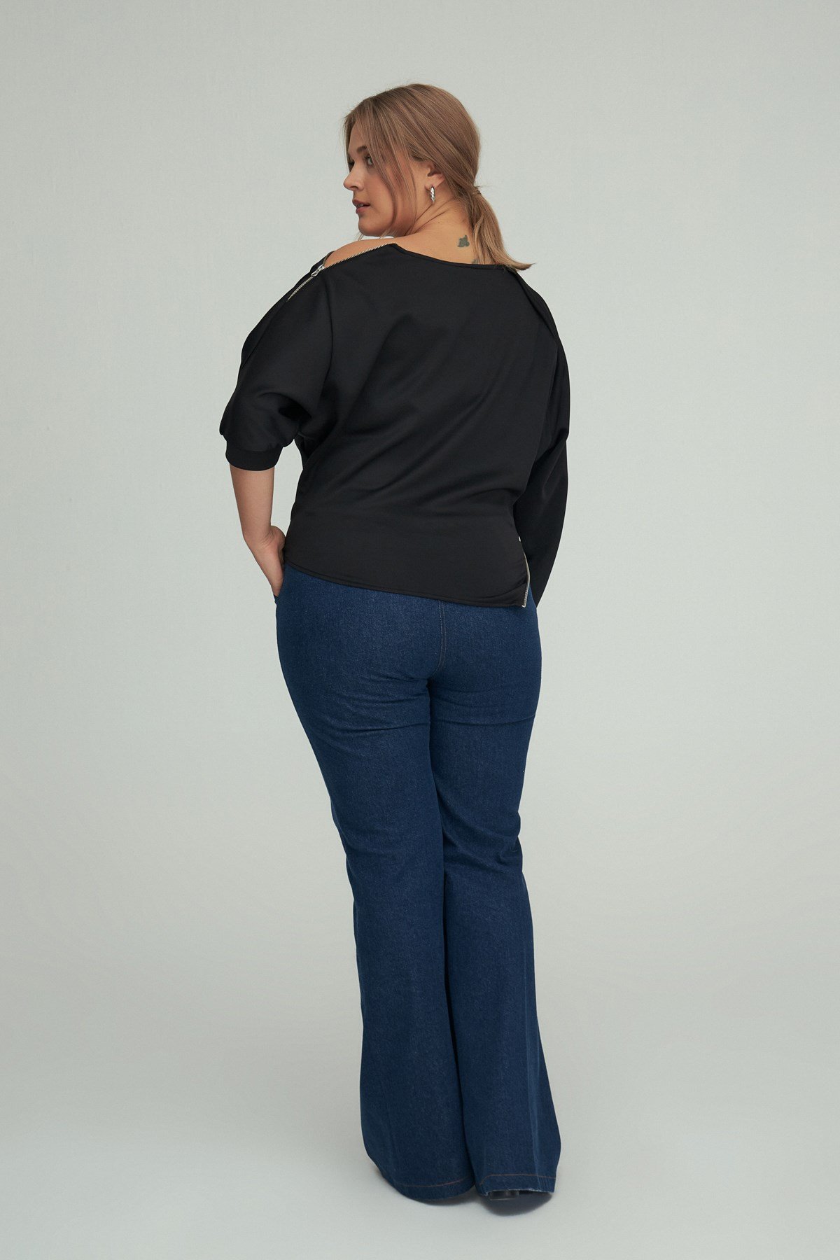 Gabriel Blouse Black-Modalody-Blouses