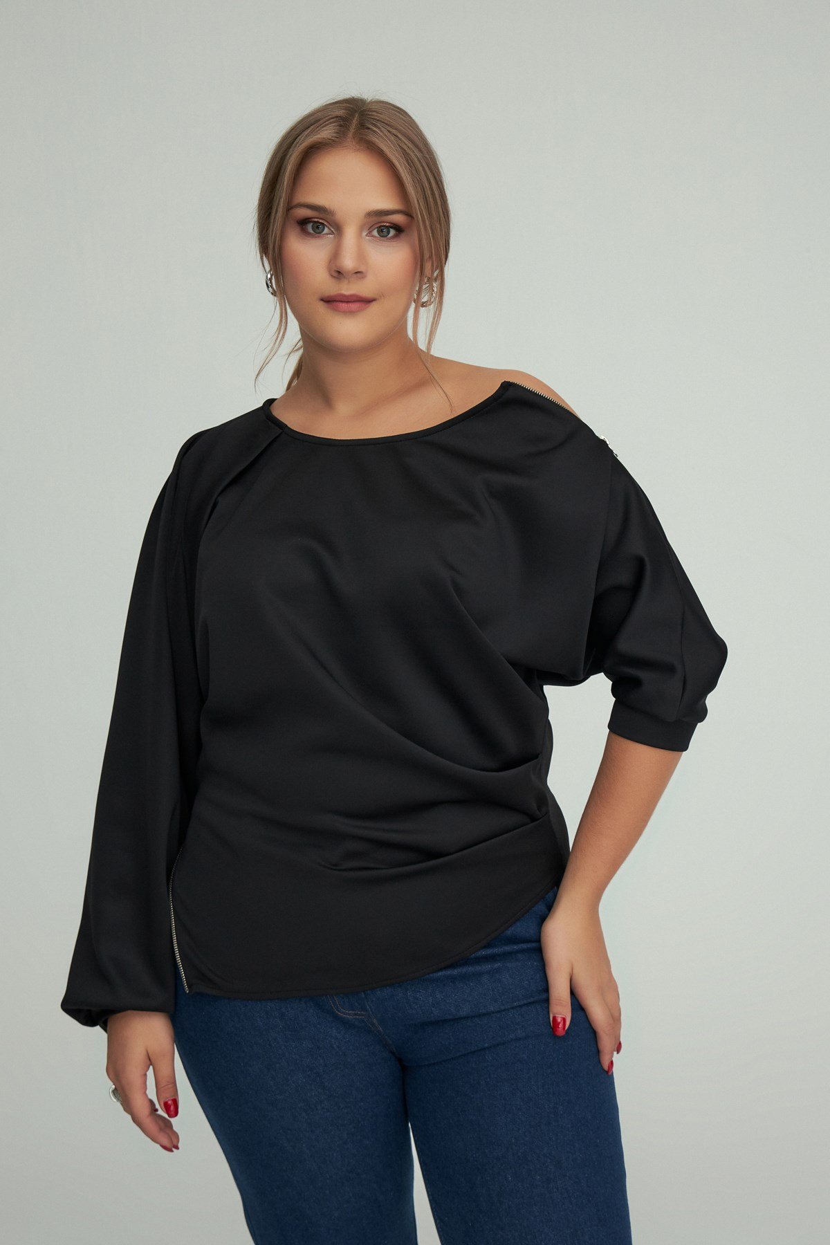Gabriel Blouse Black-Modalody-Blouses
