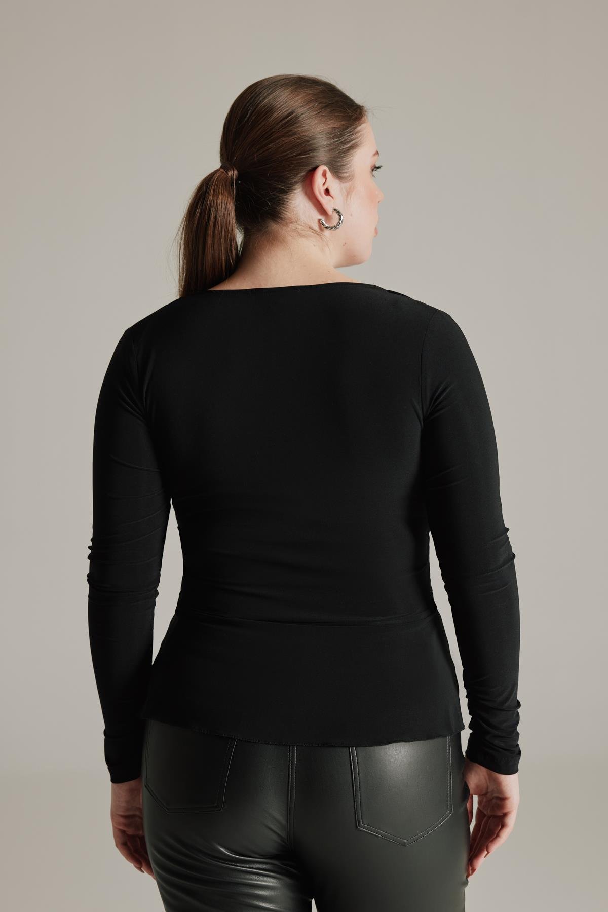 Julia Blouse Black-Modalody-Blouses