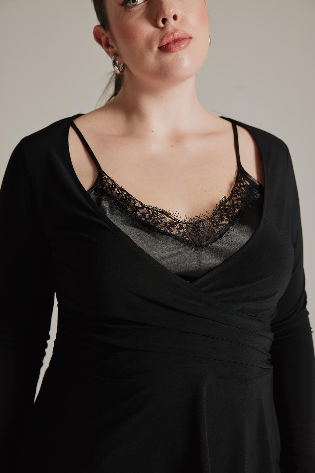 Julia Blouse Black-Modalody-Blouses