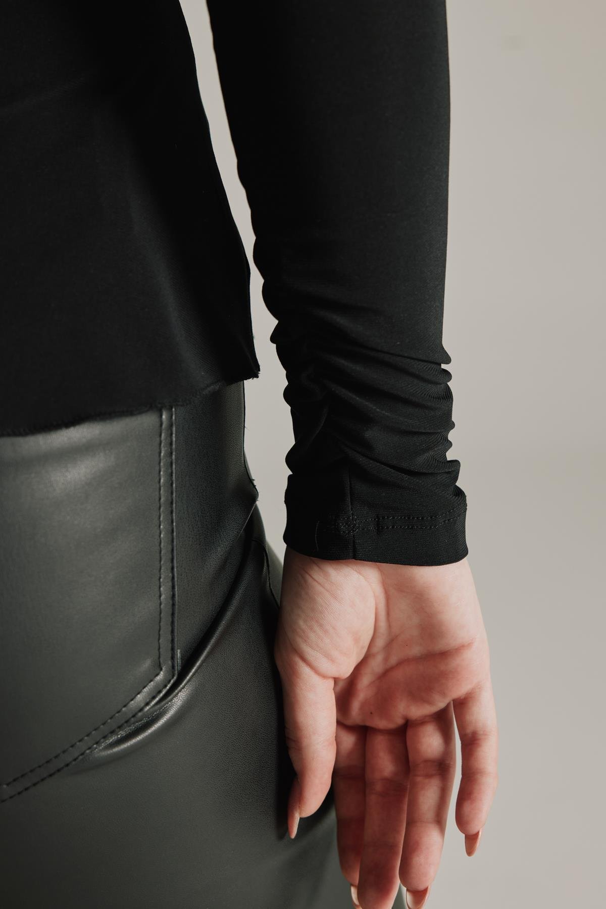 Julia Blouse Black-Modalody-Blouses