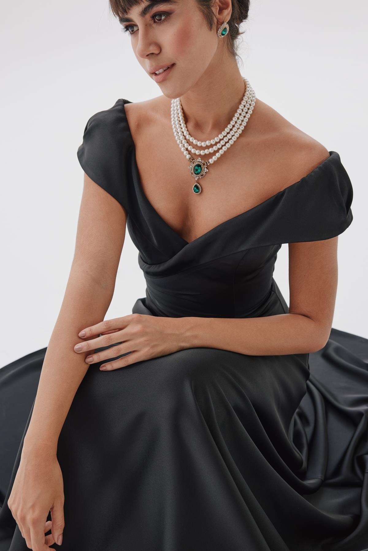 Lydia Dress Black-Modalody-Plus Size Evening Gowns