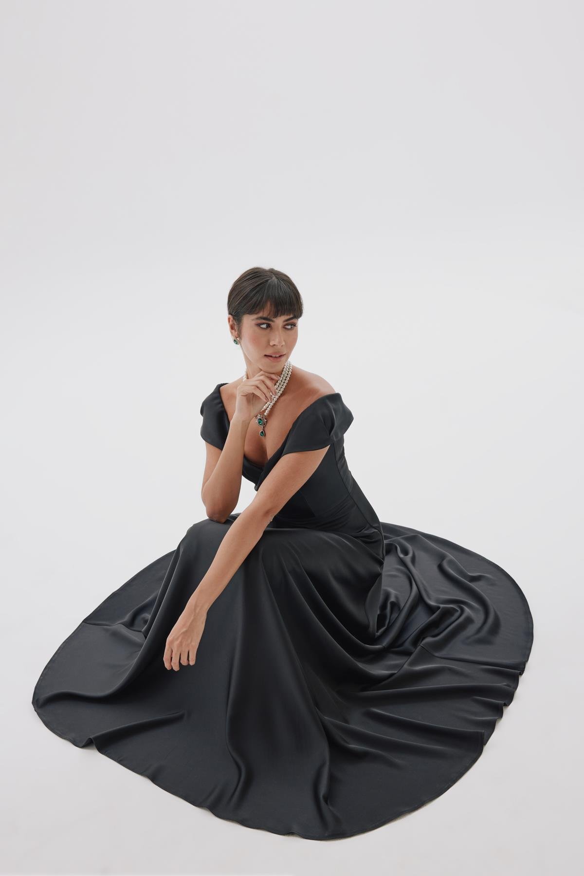 Lydia Dress Black-Modalody-Plus Size Evening Gowns