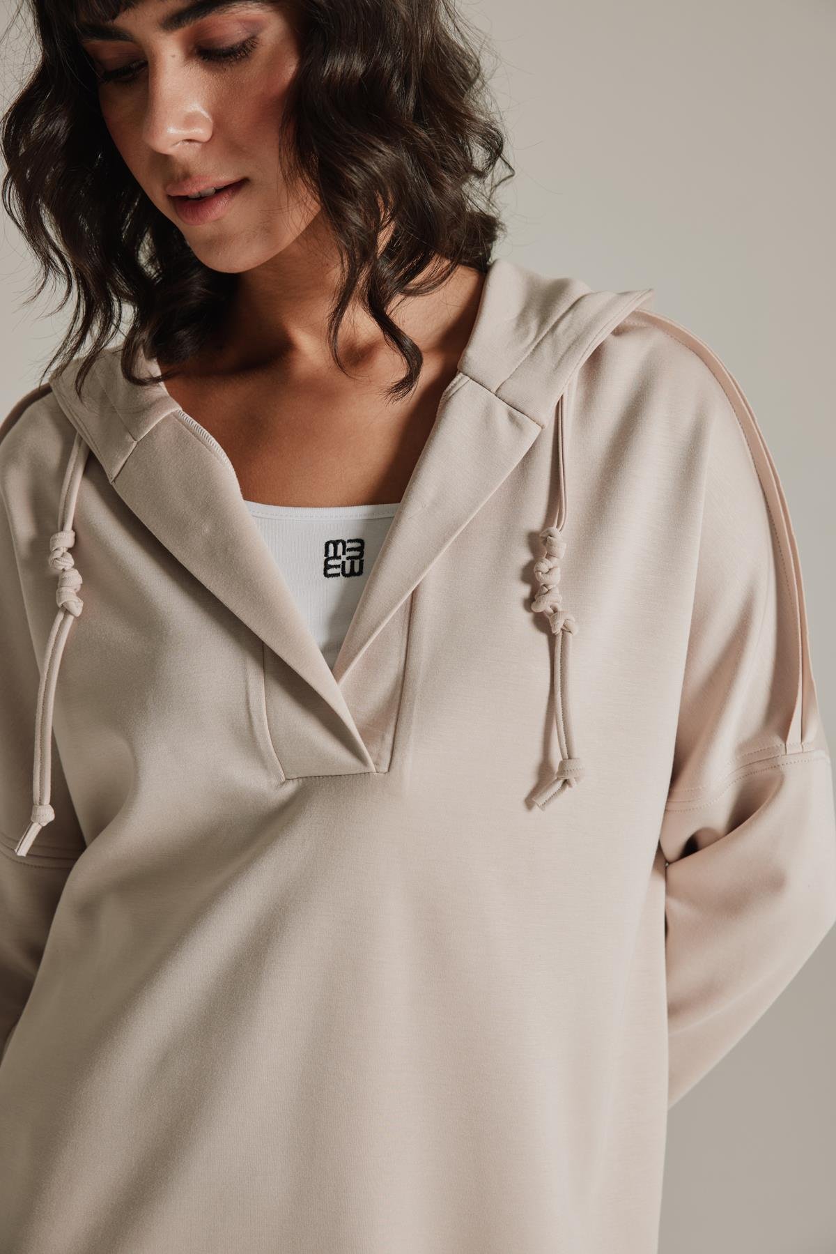 Studio Beyaz Logolu Atlet-Modalody-Tişört